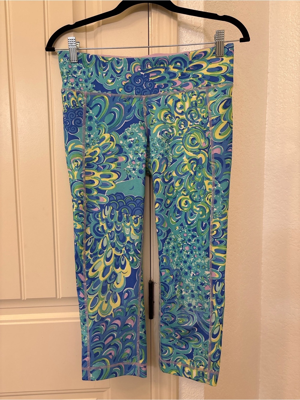 Lilly Pulitzer Luxletic Blue Green Swirl Print Zip Pouch Interior Fabric Detail